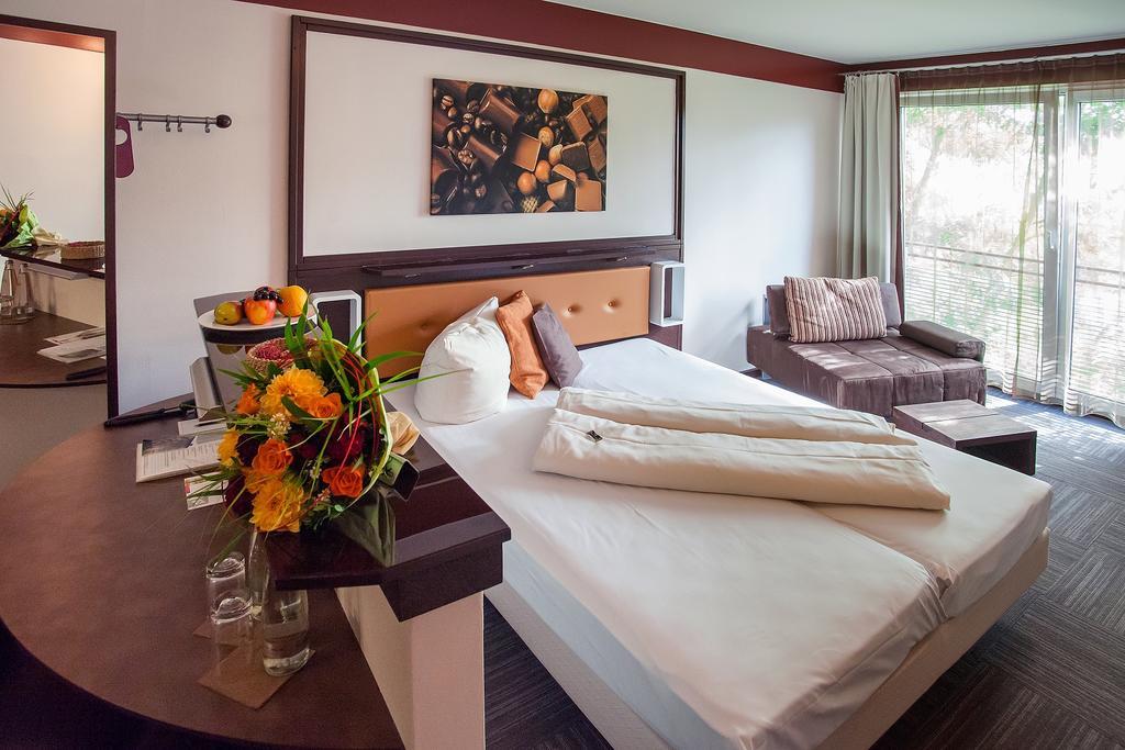 Hotel Lifestyle Landshut Extérieur photo